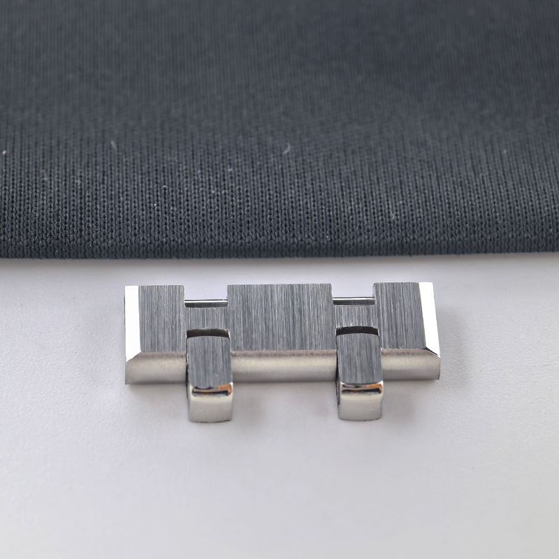 Łącznik bransolety do zegarka  – Cartier Watch Tank recenzja i cena