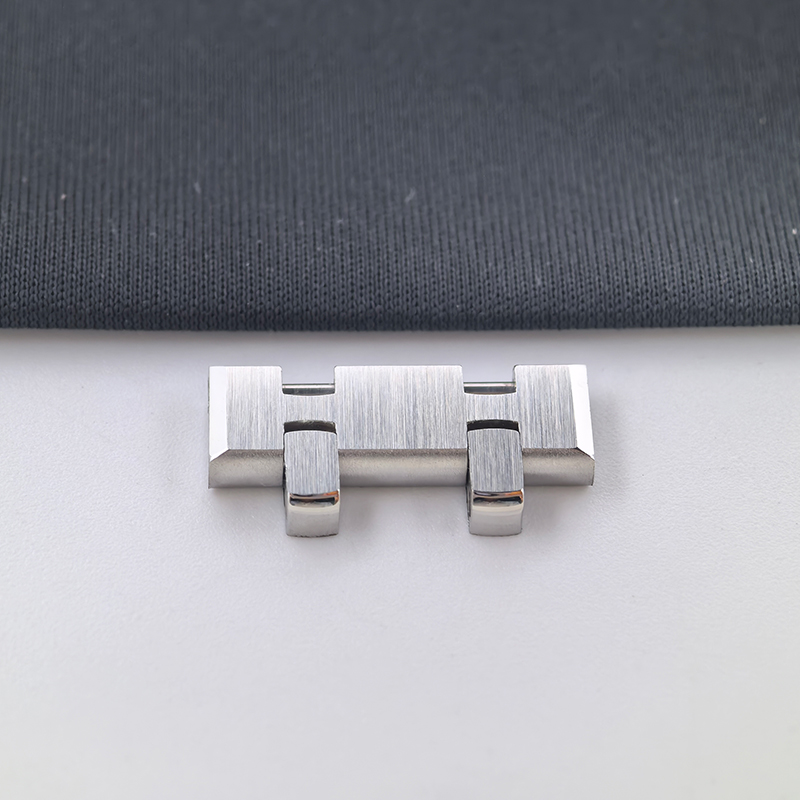Łącznik bransolety do zegarka  – Cartier Watch Tank recenzja i cena